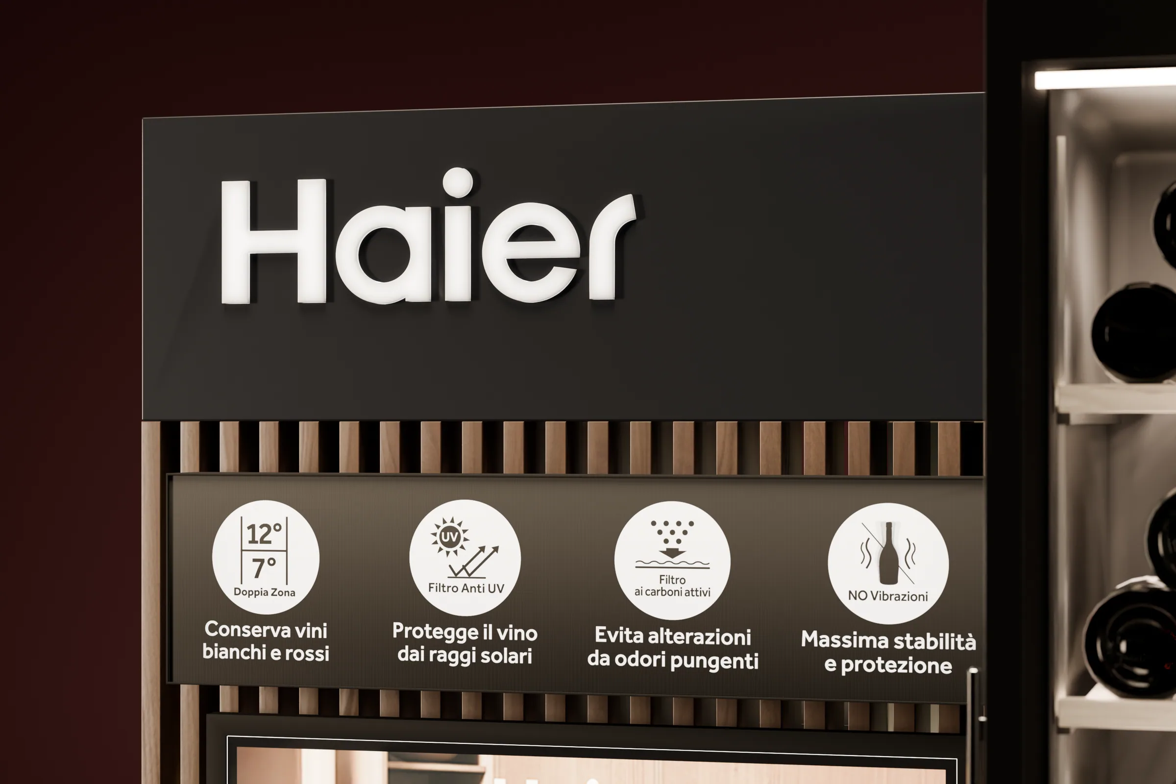 La testata dell'isola Haier V1: il logo bianco in plexi su fondo scuro e le quattro icone sui listelli in legno. Render 3D